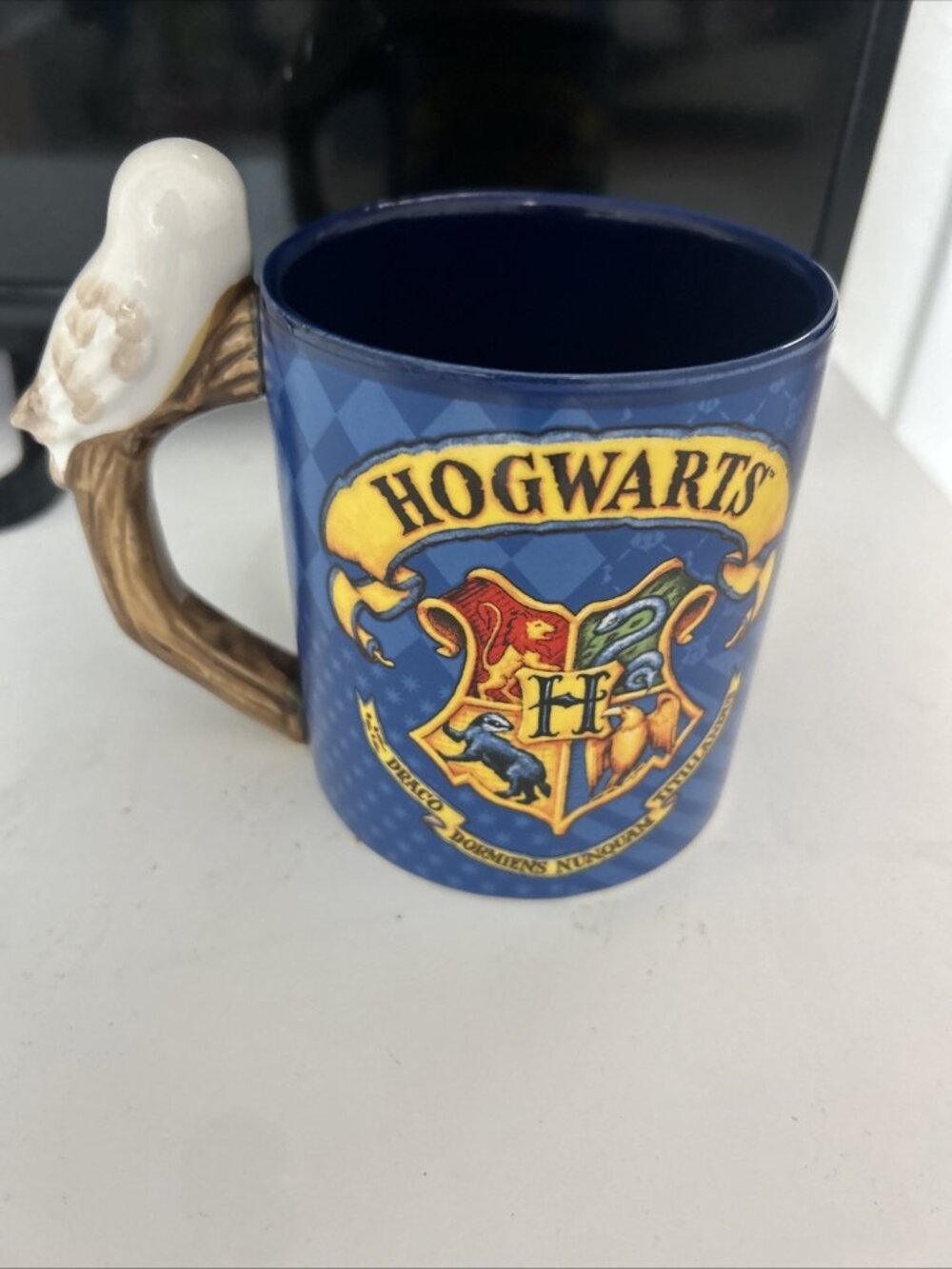 Harry Potter Hogwarts House Crest Sculpted Owl Handle Ceramic Coffee Mug 20 Oz - Picture 5 of 7